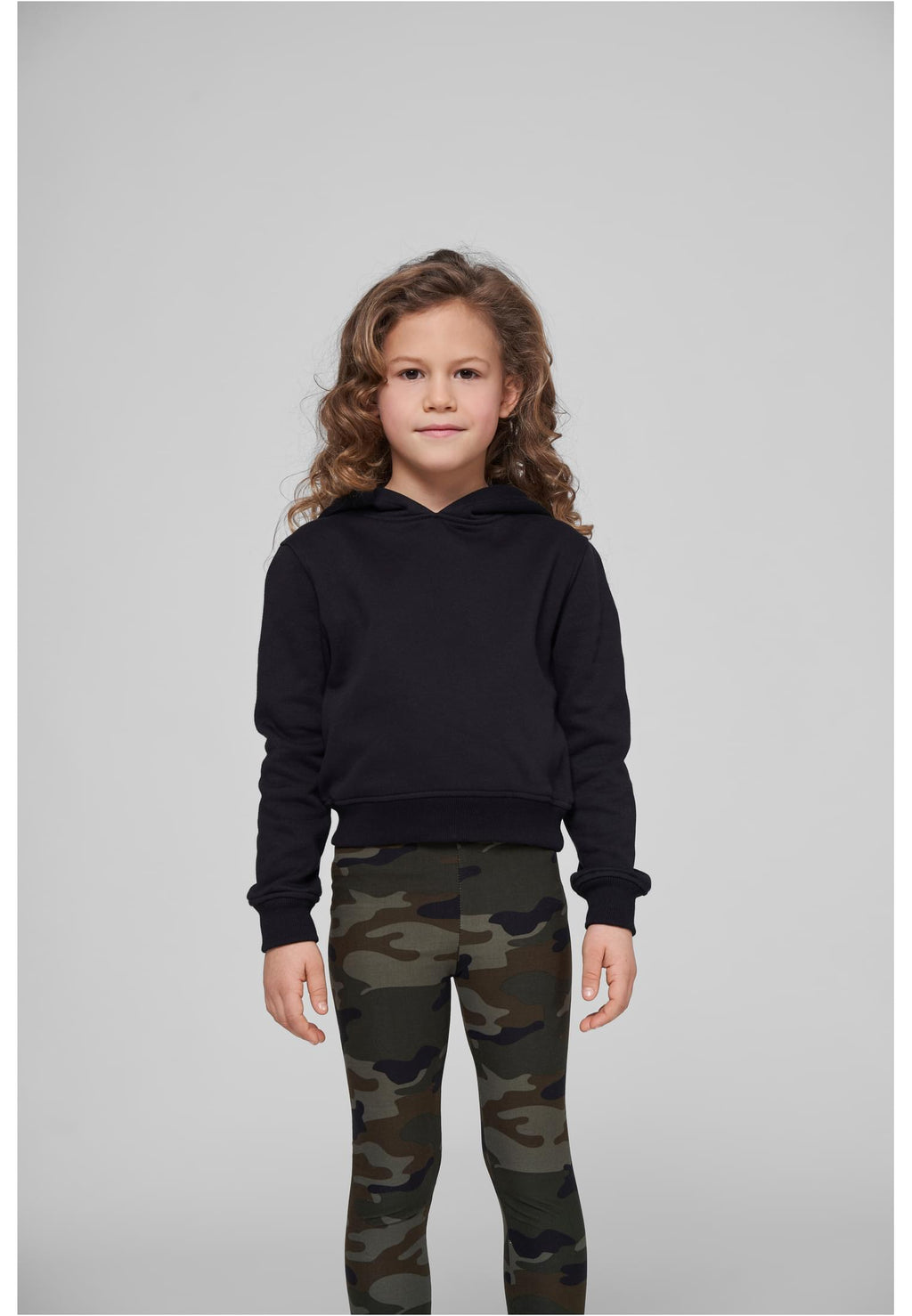 Sweat a capuche court fille BY113 noir - porte